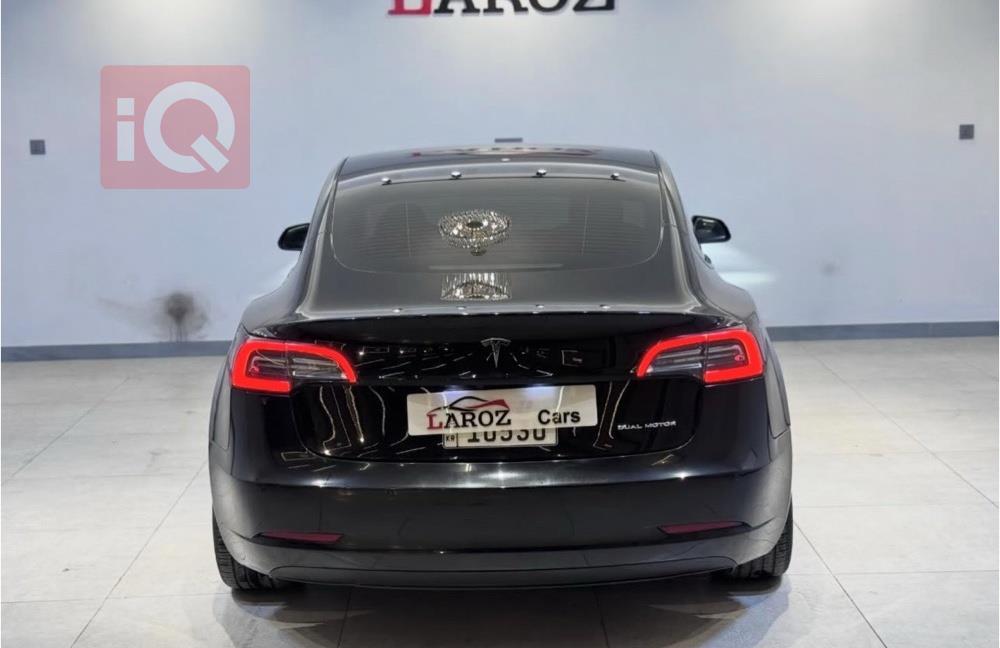 تسلا موديل 3